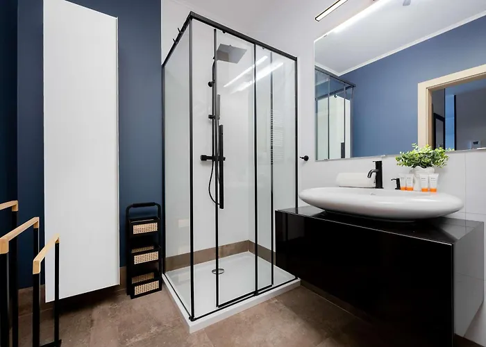 Stylish With Parking By Renters 바르샤바